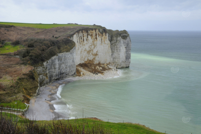 Erosion d'une falaise de craie (Pays de Caux, Normandie)